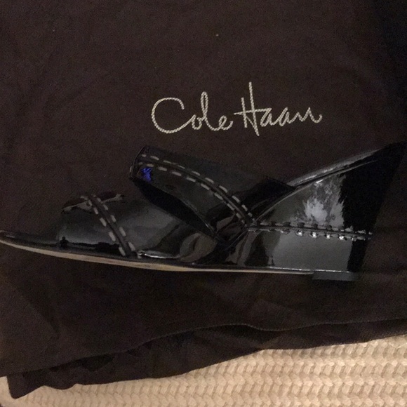 Black patent slides. Cole Haan. Gently worn. - Picture 3 of 7